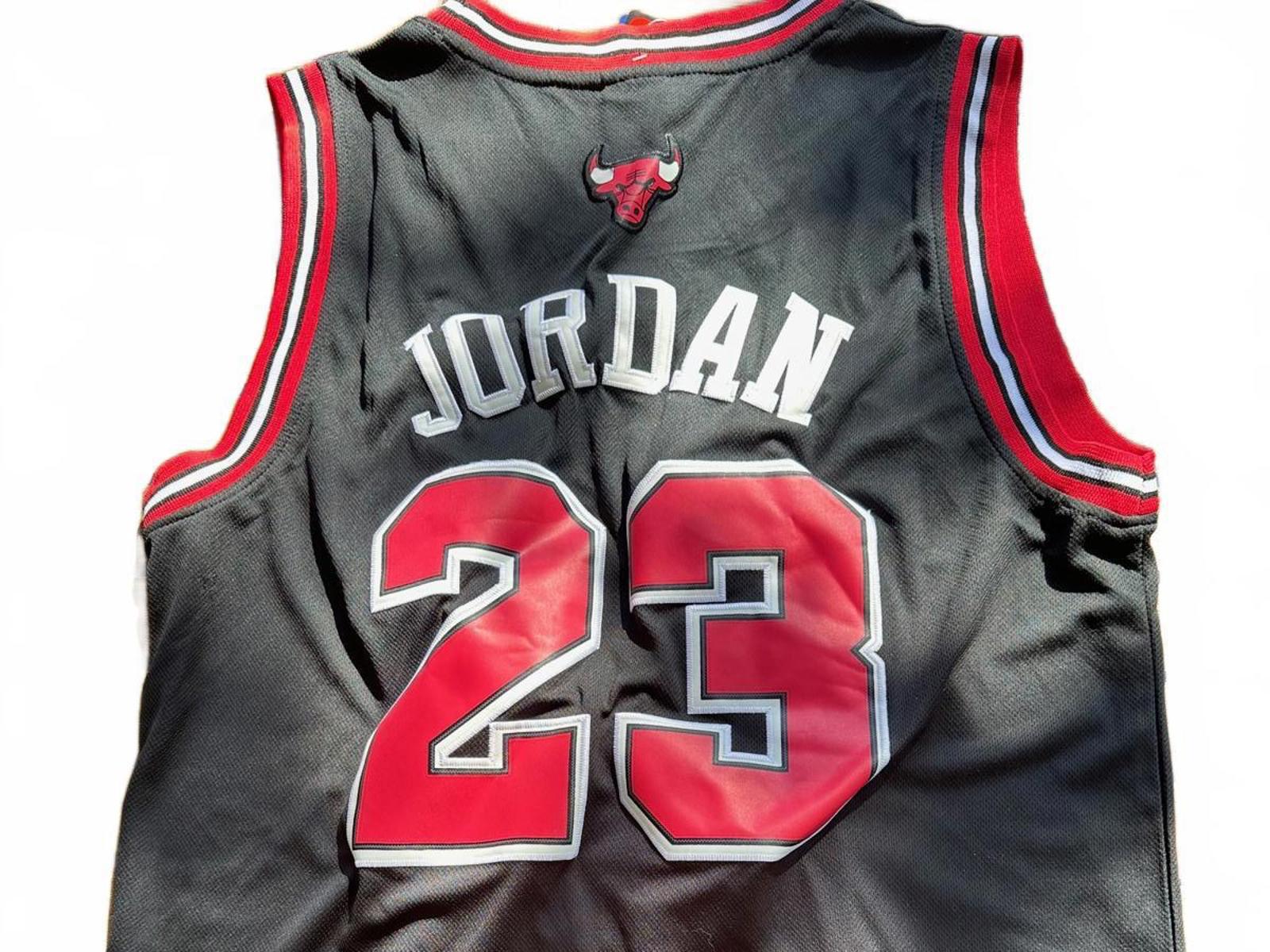 Vintage Nike Michael Jordan Chicago Bulls #2 Jersey M NWT