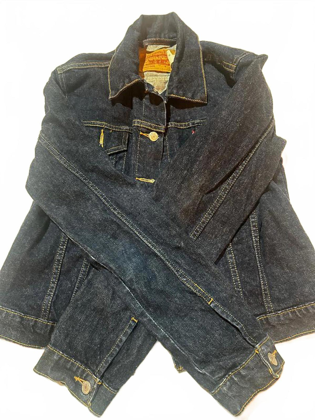 Levi’s Dark Wash Denim Jacket Jr Large vintage