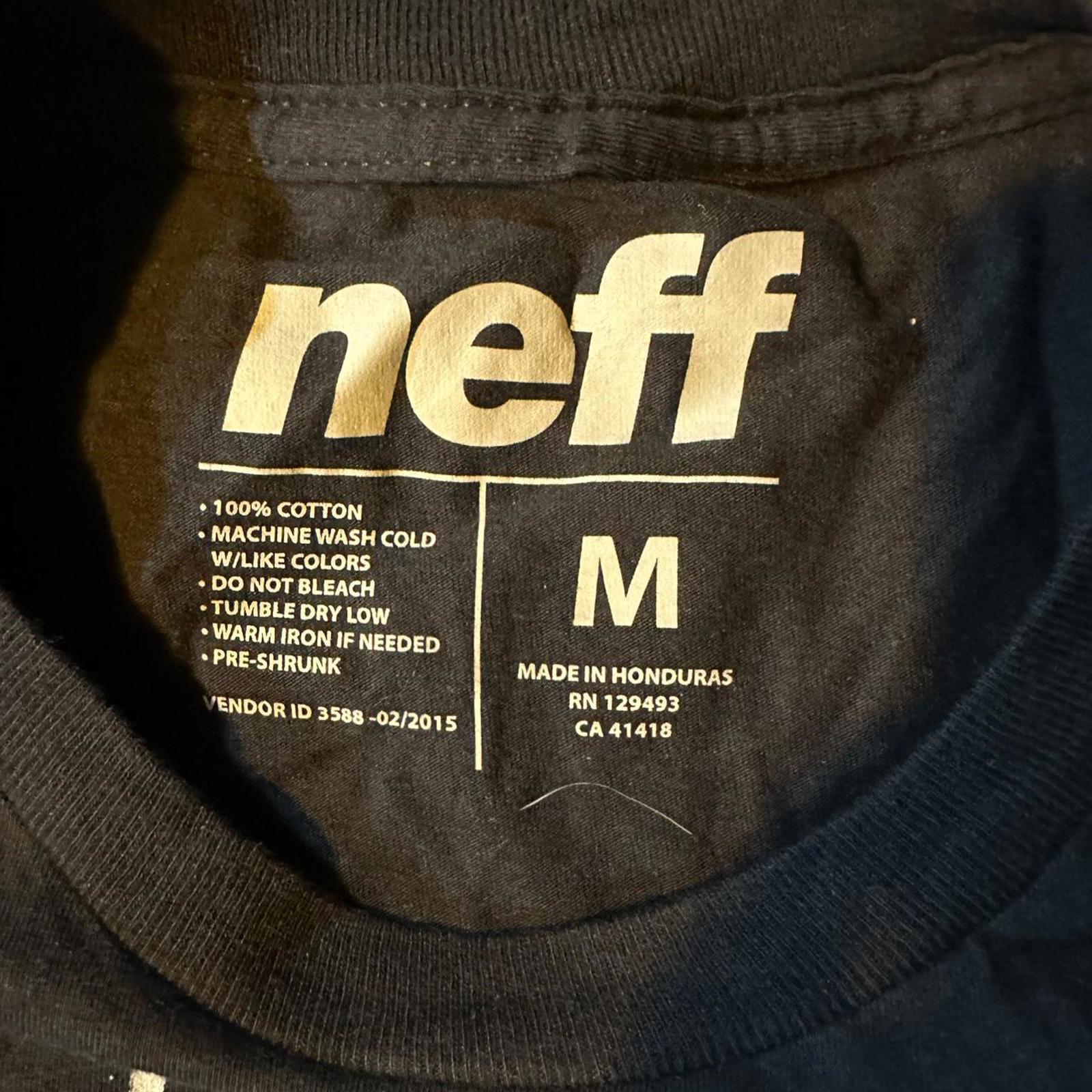 Neff “Buck Off” Graphic T-Shirt Funny Deer Baseball Bat Tee