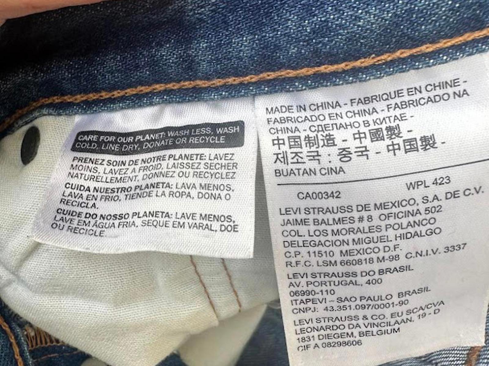 Levi’s 501 CT W26 Distressed Tapered Jeans