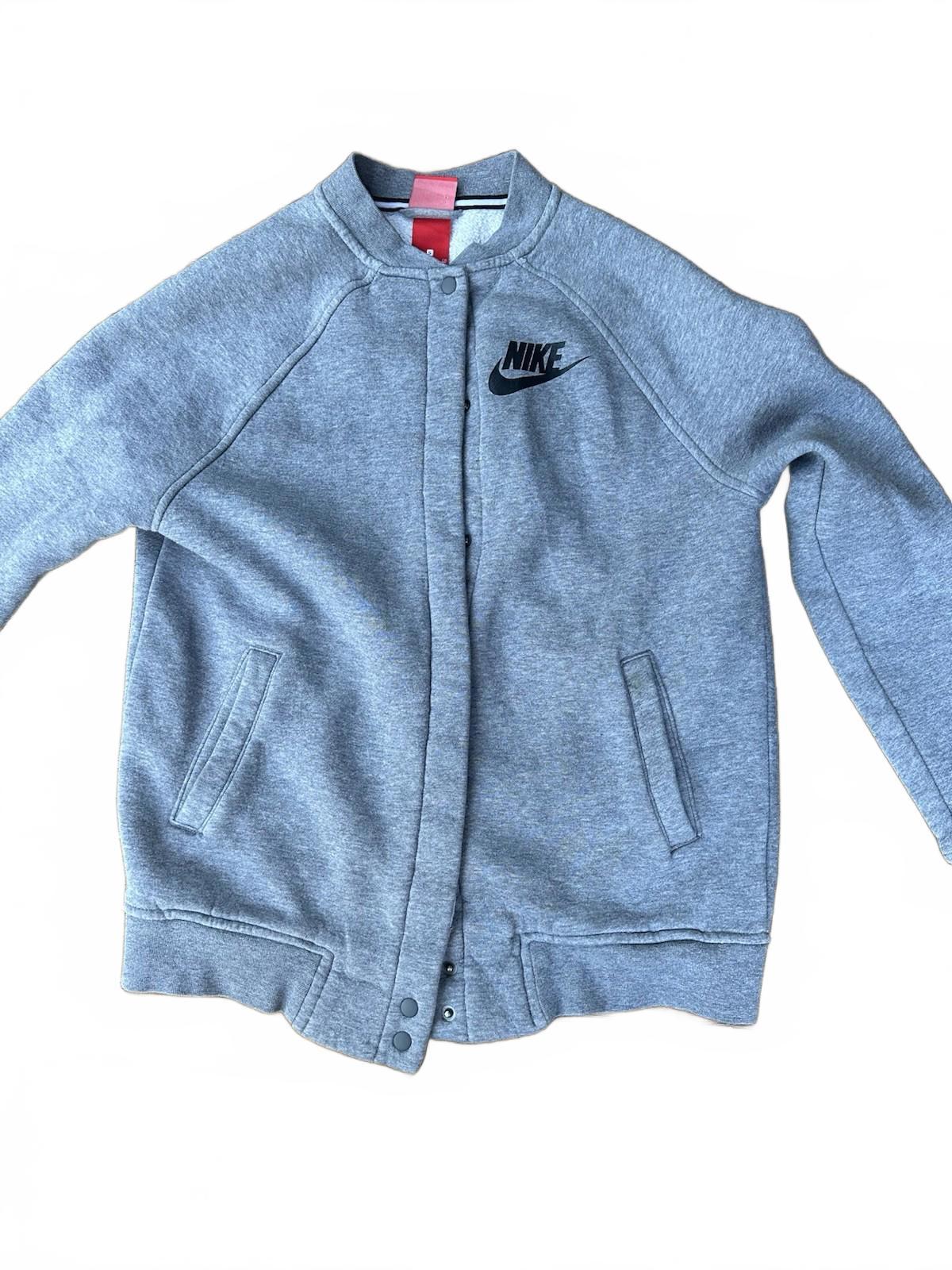 Nike Gray Snap-Front Fleece Jacket Size S – Classic Logo – Soft Lining