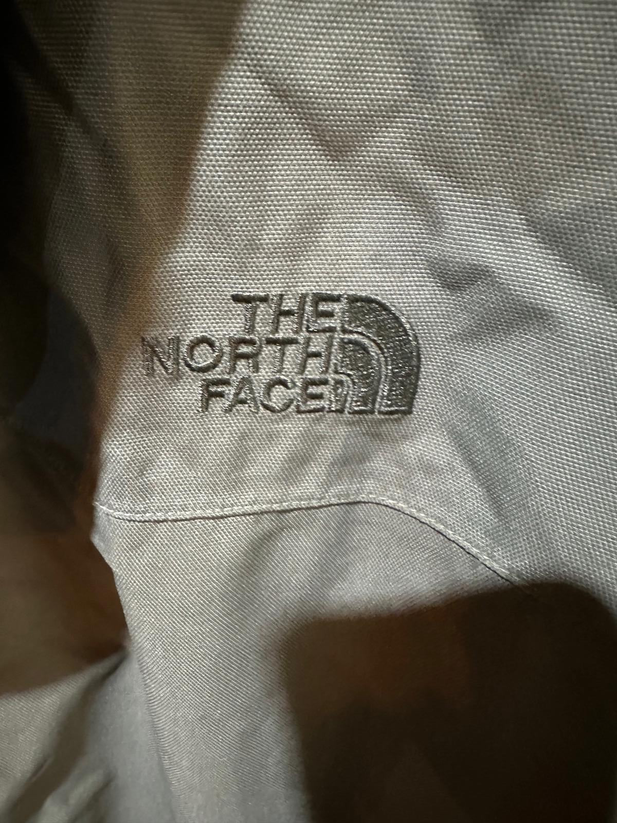 The North Face Men’s XL Gray Waterproof Shell Jacket