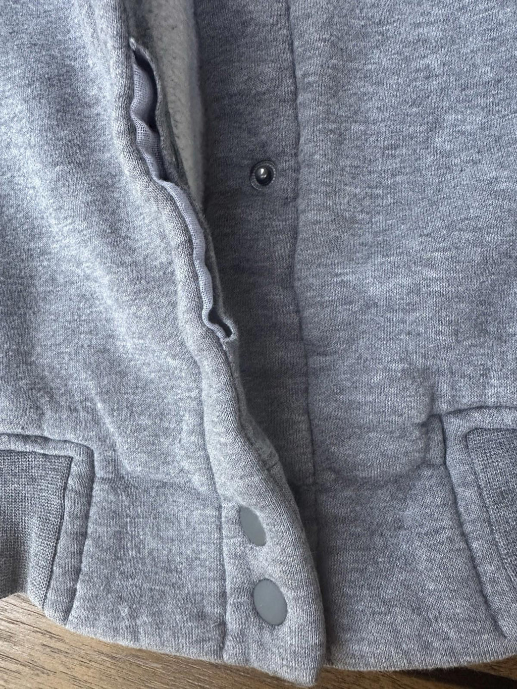 Nike Gray Snap-Front Fleece Jacket Size S – Classic Logo – Soft Lining