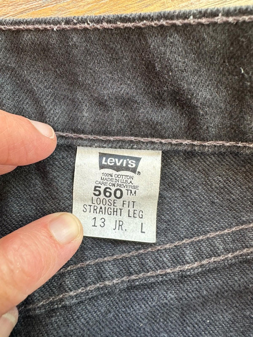 Vintage Levi’s 560 Loose Fit Straight Leg 13 Jr. Black Denim Jeans USA 90s