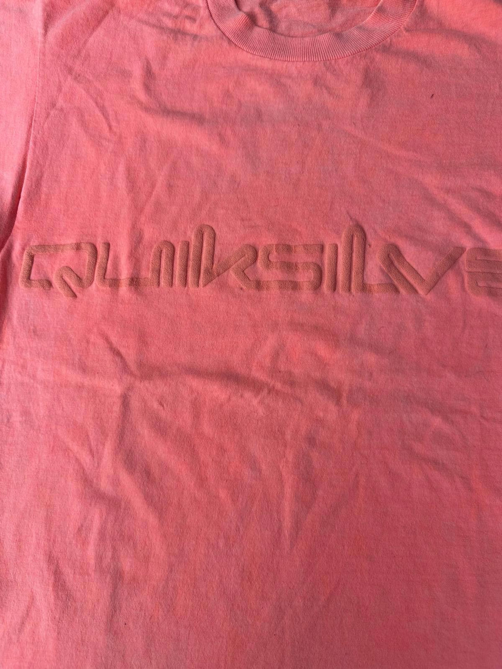 Vtg Quiksilver Embossed Logo Coral  T-Shirt  Made in USA