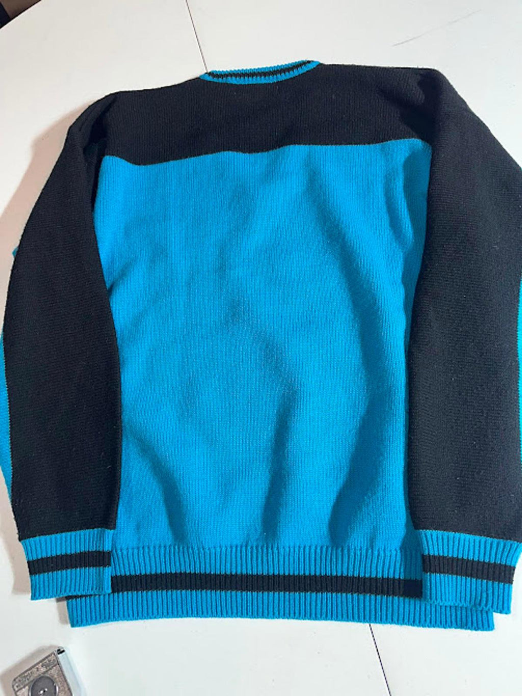 Vintage Aureus Argyle V Neck Sweater Blue Black