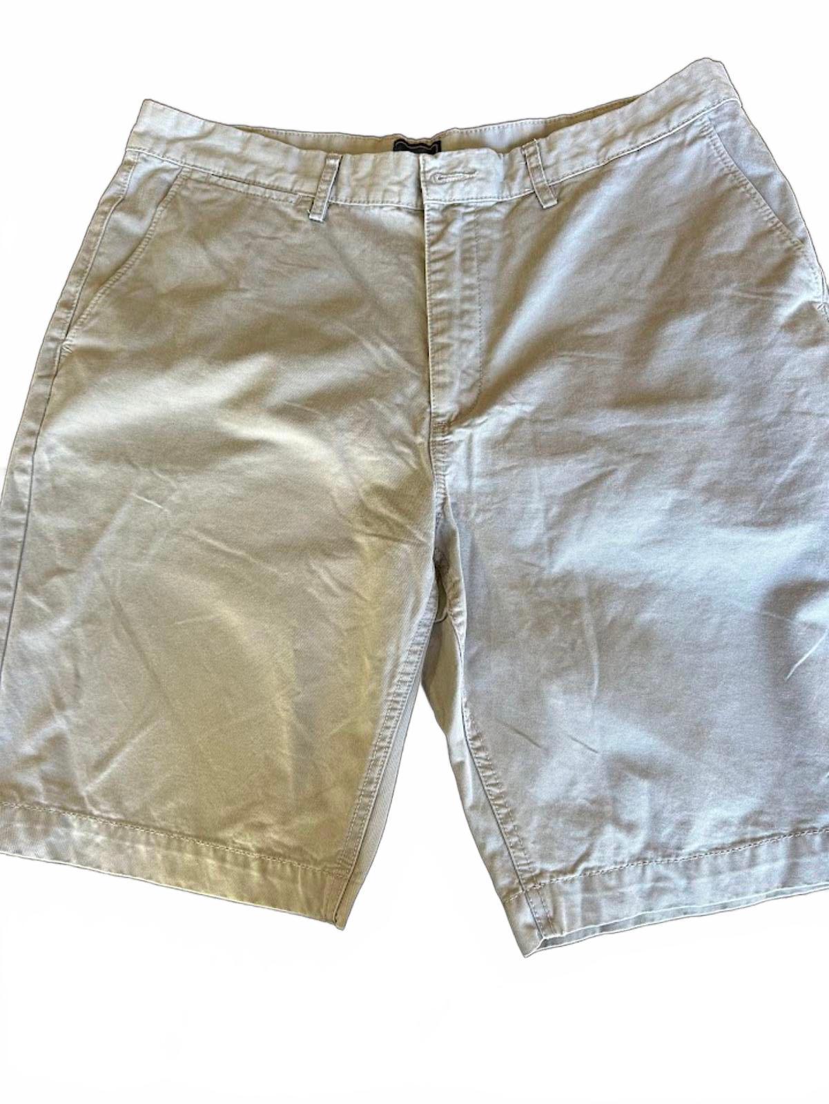 3-Pack Shorts 36 Gap/ Izod/ Lands’ End