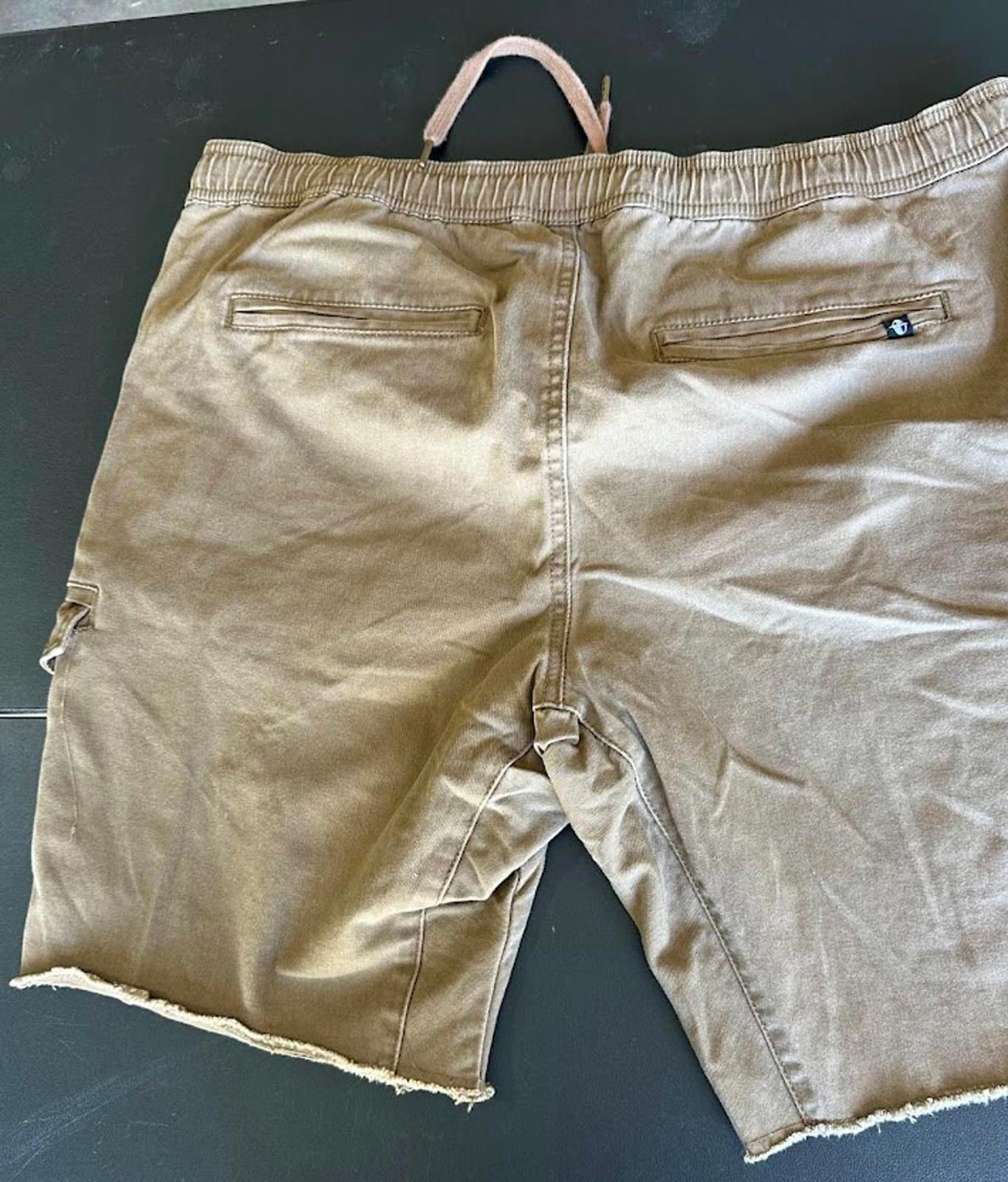 Crash Cargo Shorts XL Distressed Cutoff