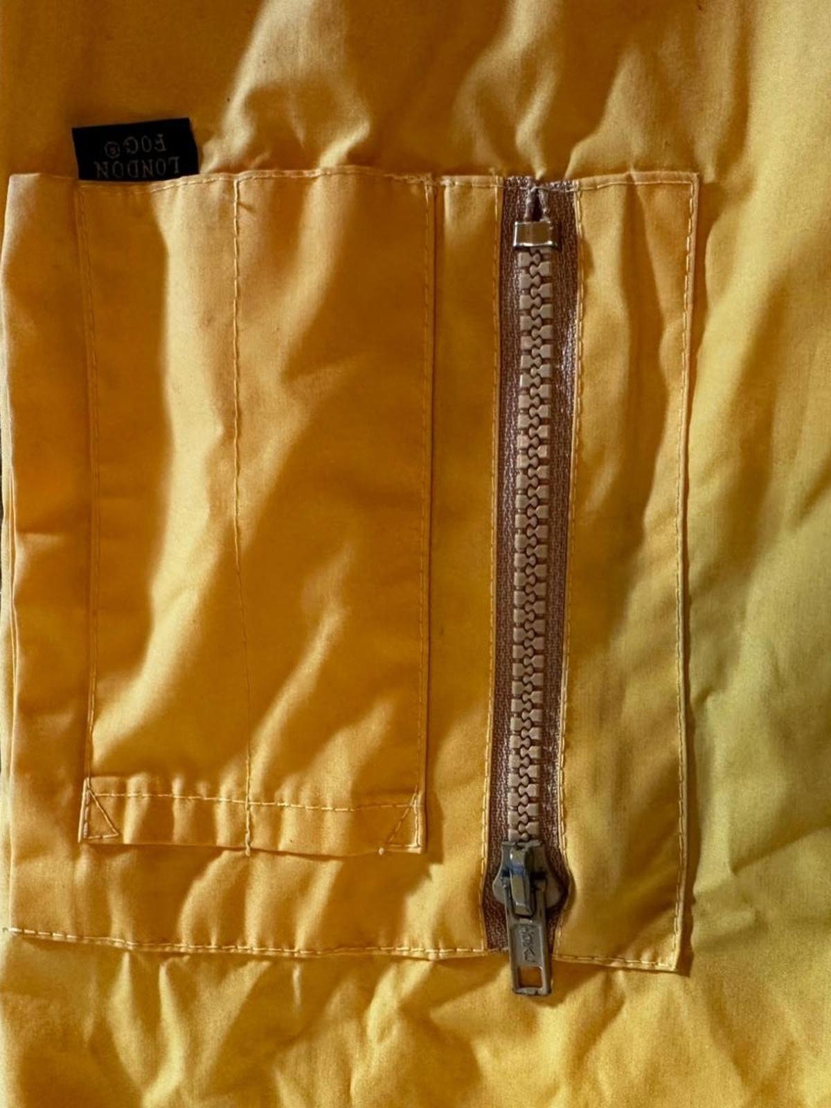 Vintage London Fog Yellow Hooded Jacket Men’s L