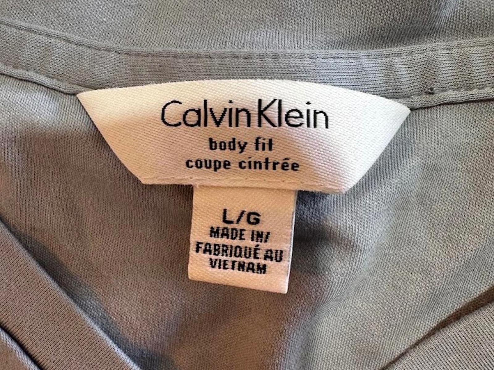 2 Mens Workout Shirts L Calvin Klein REI Bundle