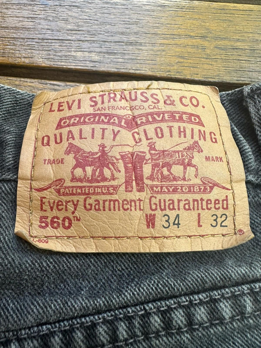 Levi's 560 Jeans Men's Size 34x32 Black Loose Fit Tapered