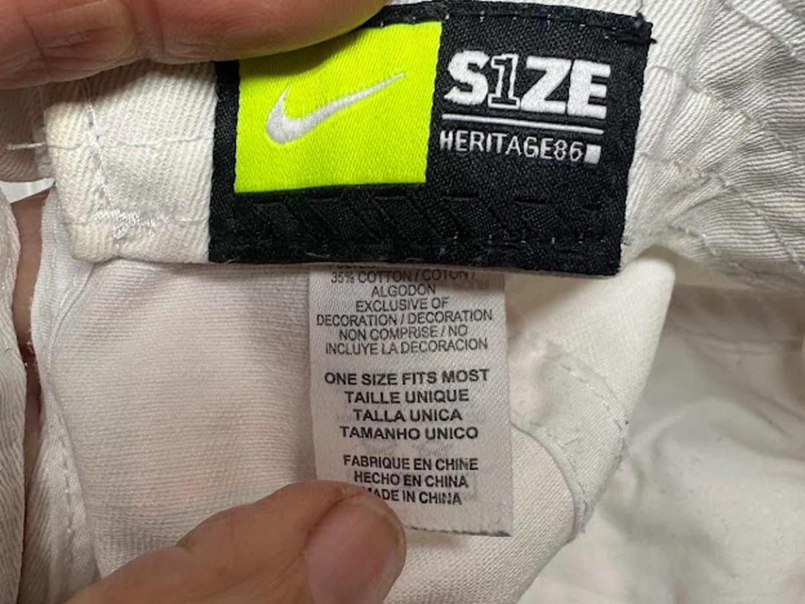 Nike Heritage86 White Strapback Hat Swoosh
