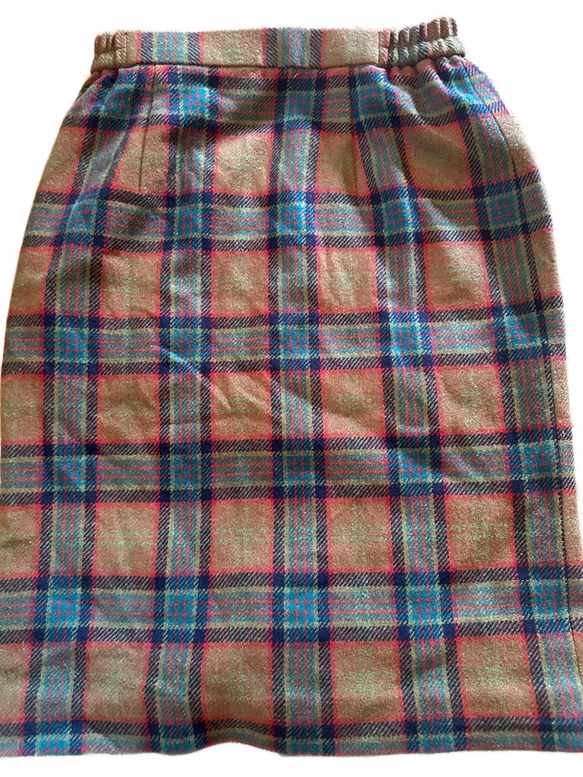 Vintage Tartan Wool Skirt Suit Set Blazer & Skirt 9AR
