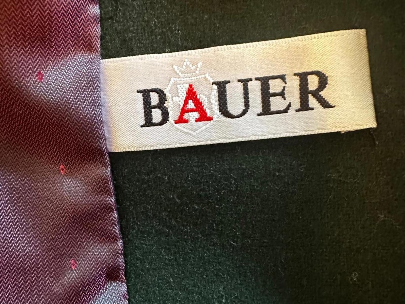 Bauer Classic Grey Wool Coat Green Collar Sz 40