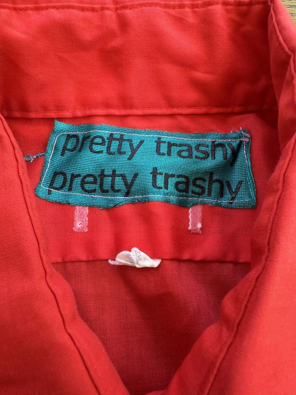 Pretty Trashy Red Graphic Shirt Sumo Balloon Sz 15.5