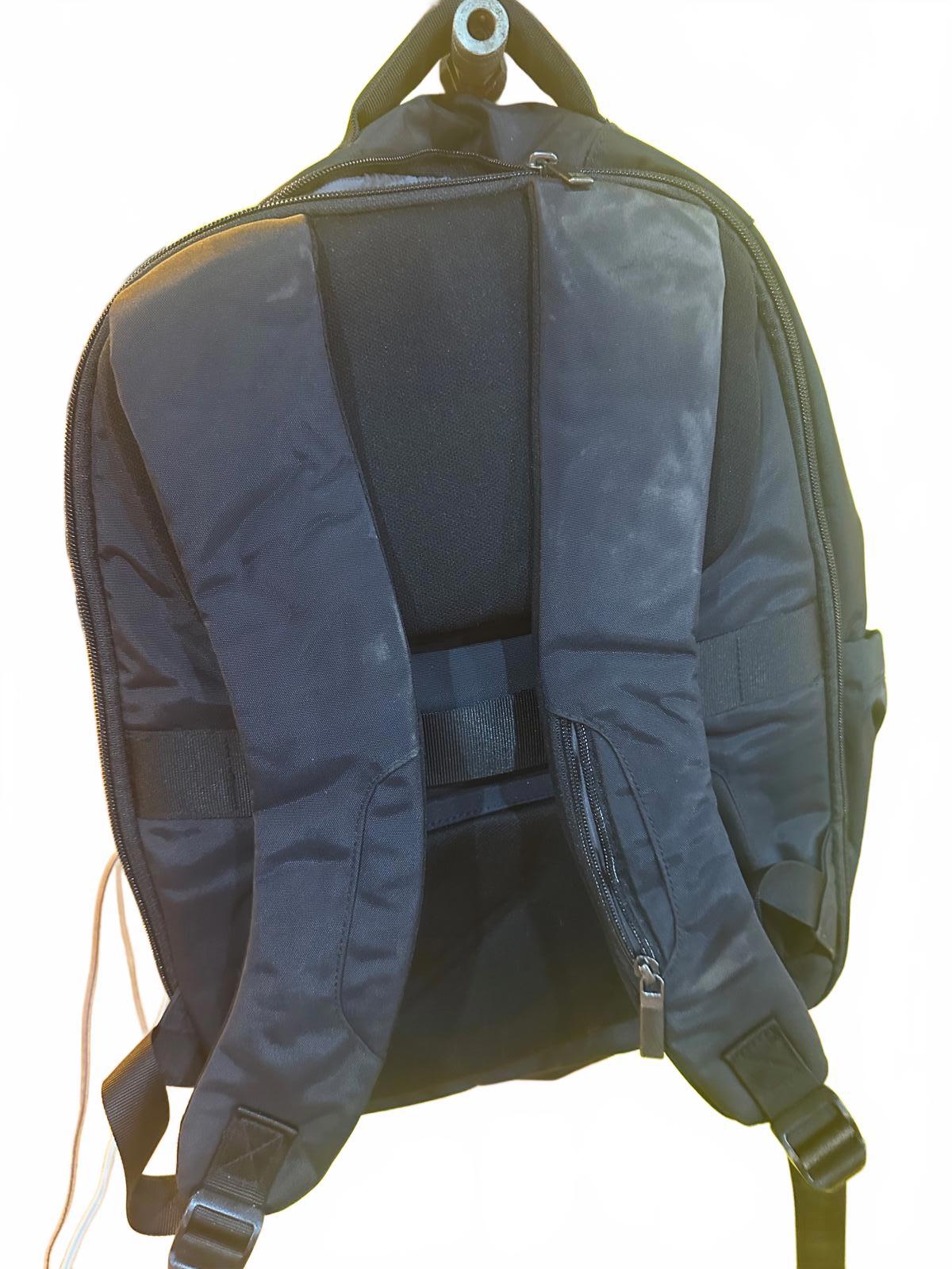 Black Travel & Laptop Backpack with USB Port – Unbranded
