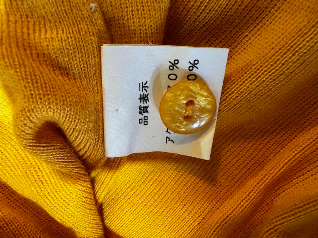 Vintage Genito Mustard Wool Cardigan Sweater w Pockets