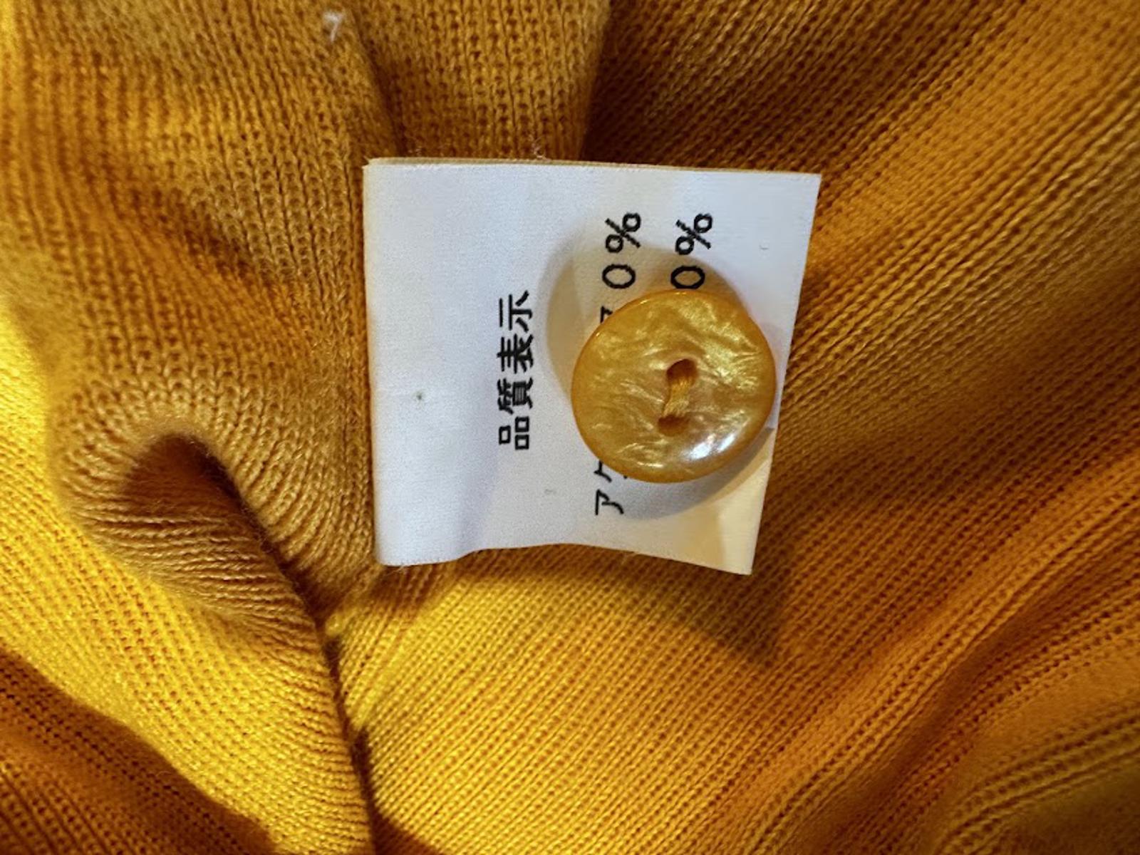 Vintage Genito Mustard Wool Cardigan Sweater w Pockets