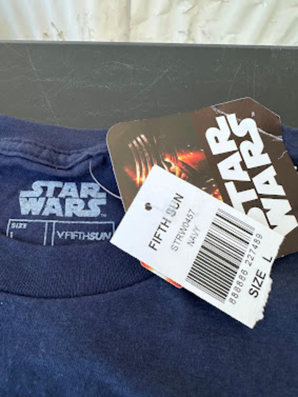 Star Wars Chewbacca Graphic Tee NWT Large