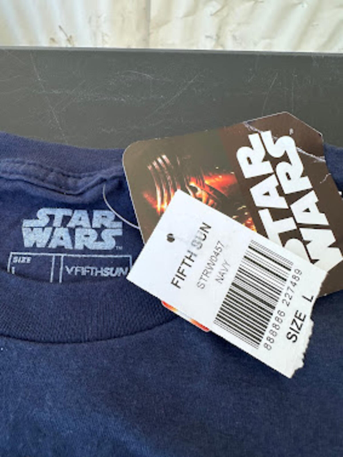 Star Wars Chewbacca Graphic Tee NWT Large