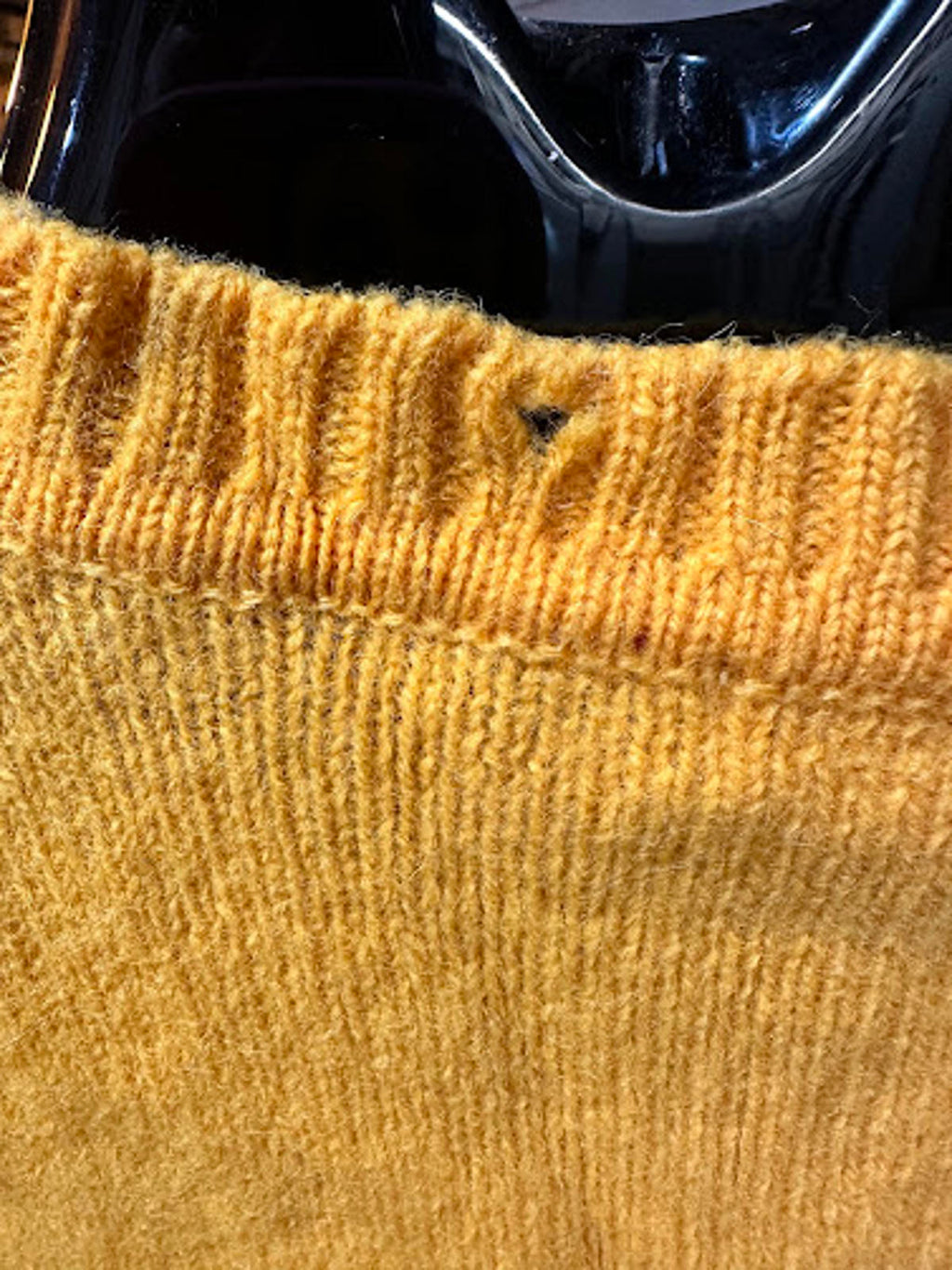 Vintage I Magnim Pure Wool Cable Knit Sweater Yellow