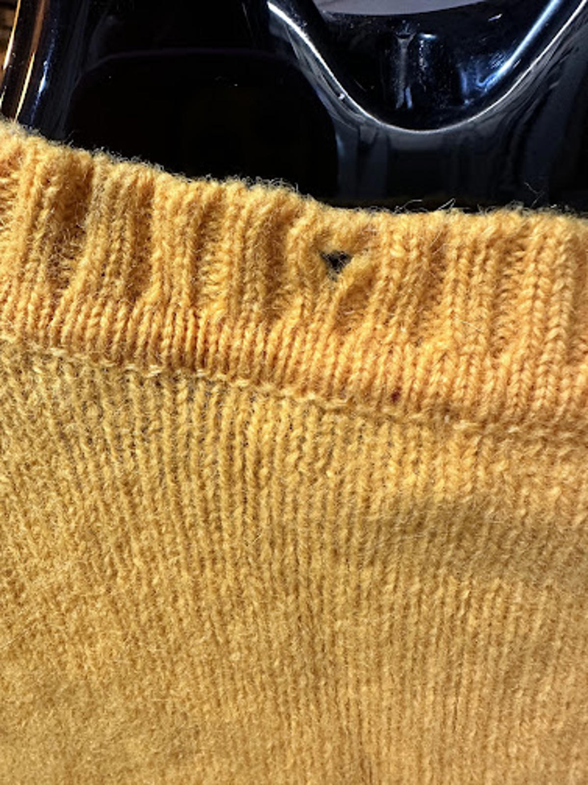 Vintage I Magnim Pure Wool Cable Knit Sweater Yellow