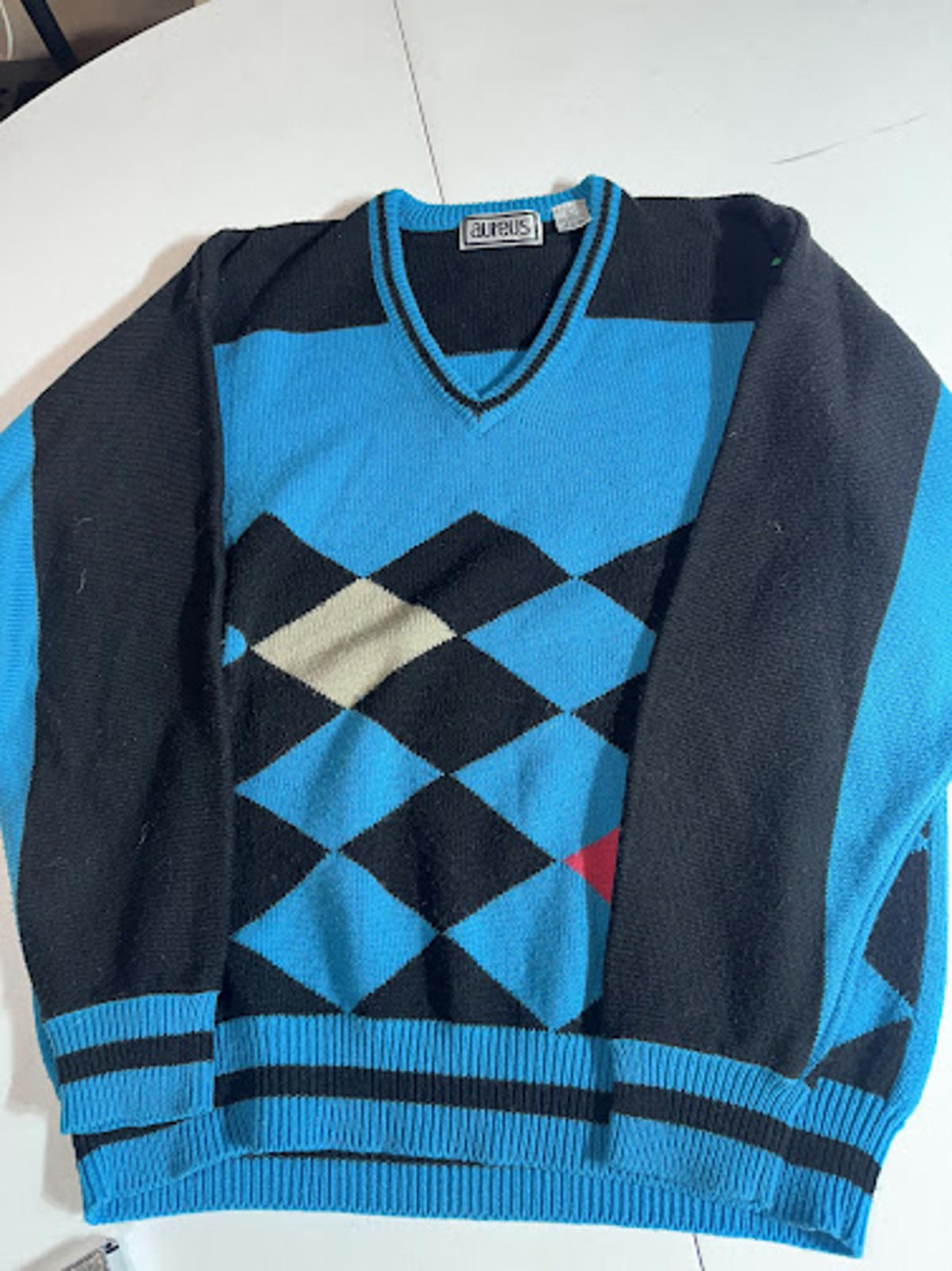 Vintage Aureus Argyle V Neck Sweater Blue Black