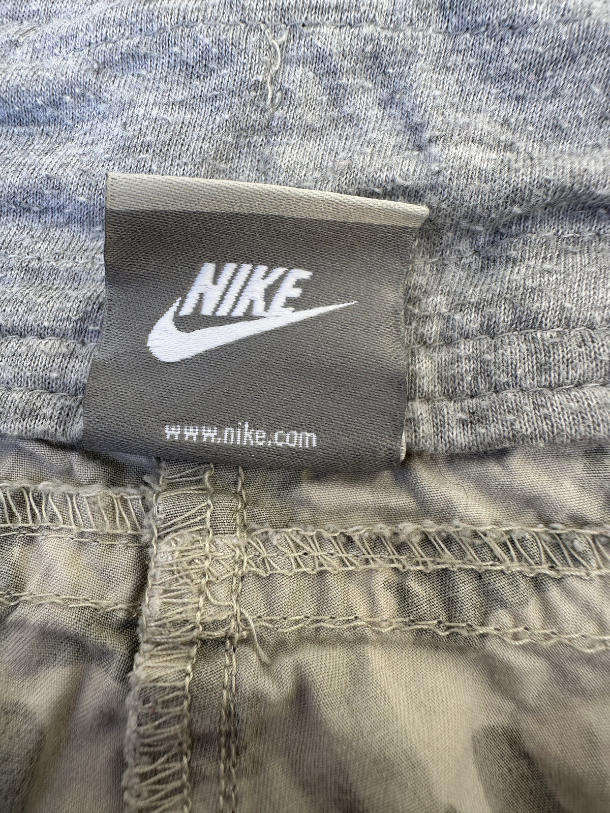 Nike Camo Cargo Shorts Small