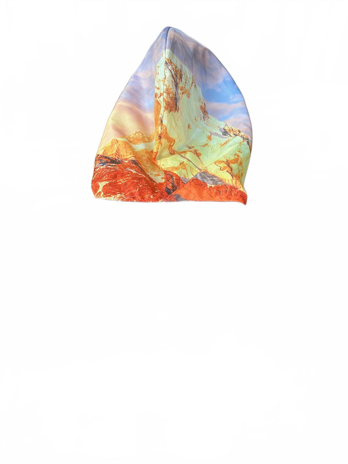 “Polaroid Mountain‑Print Hooded Windbreaker, Size L — Bold Retro Graphic Coat”
