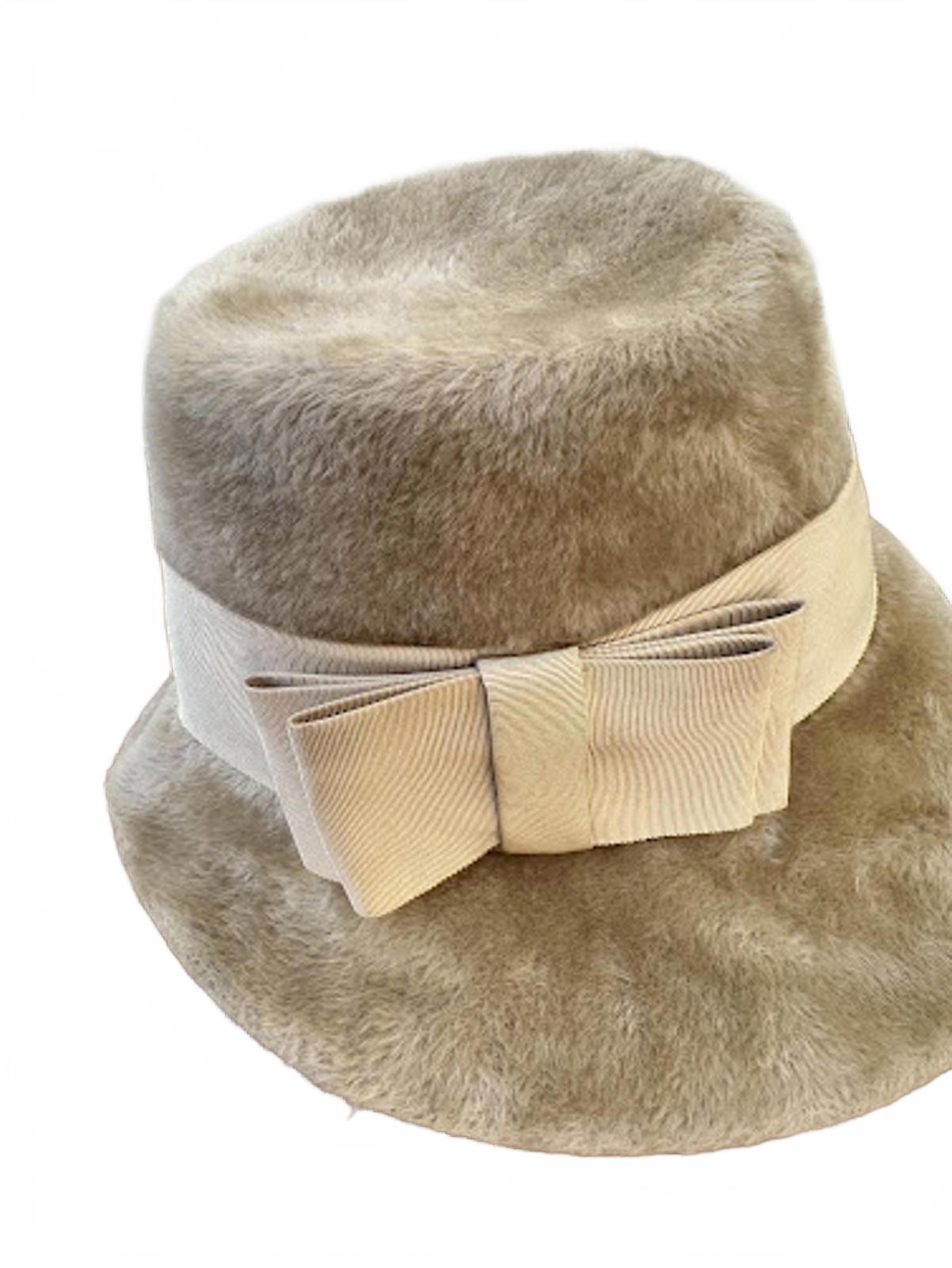 Vintage Fur Felt Cloche Hat Beige Bow 1960s