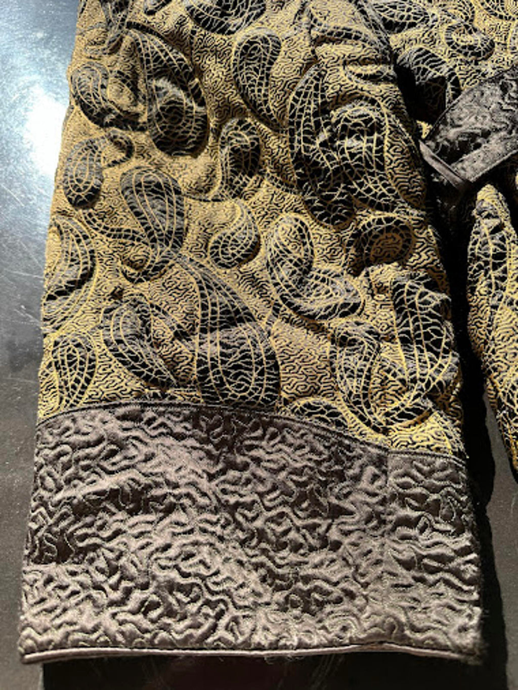 Vintage Paisley Quilted Robe Hong Kong L