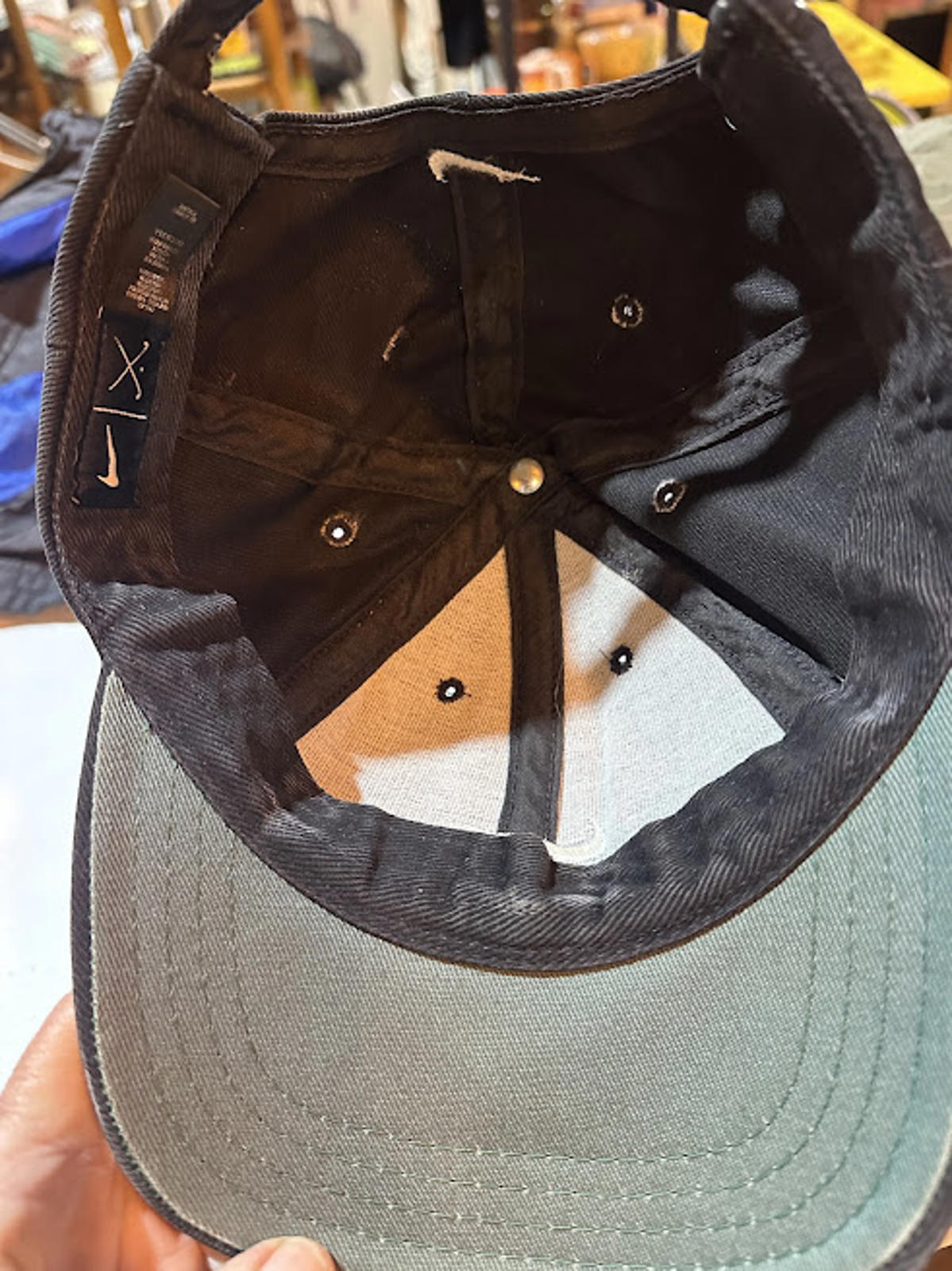 Nike Black Swoosh Strapback Hat