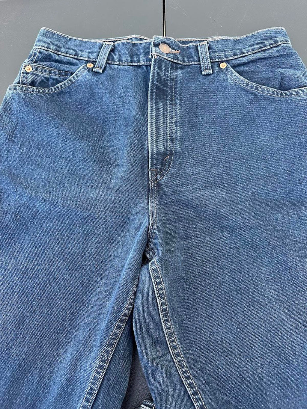 Levi’s 15951 Relaxed Taper Jeans USA 12 Medium