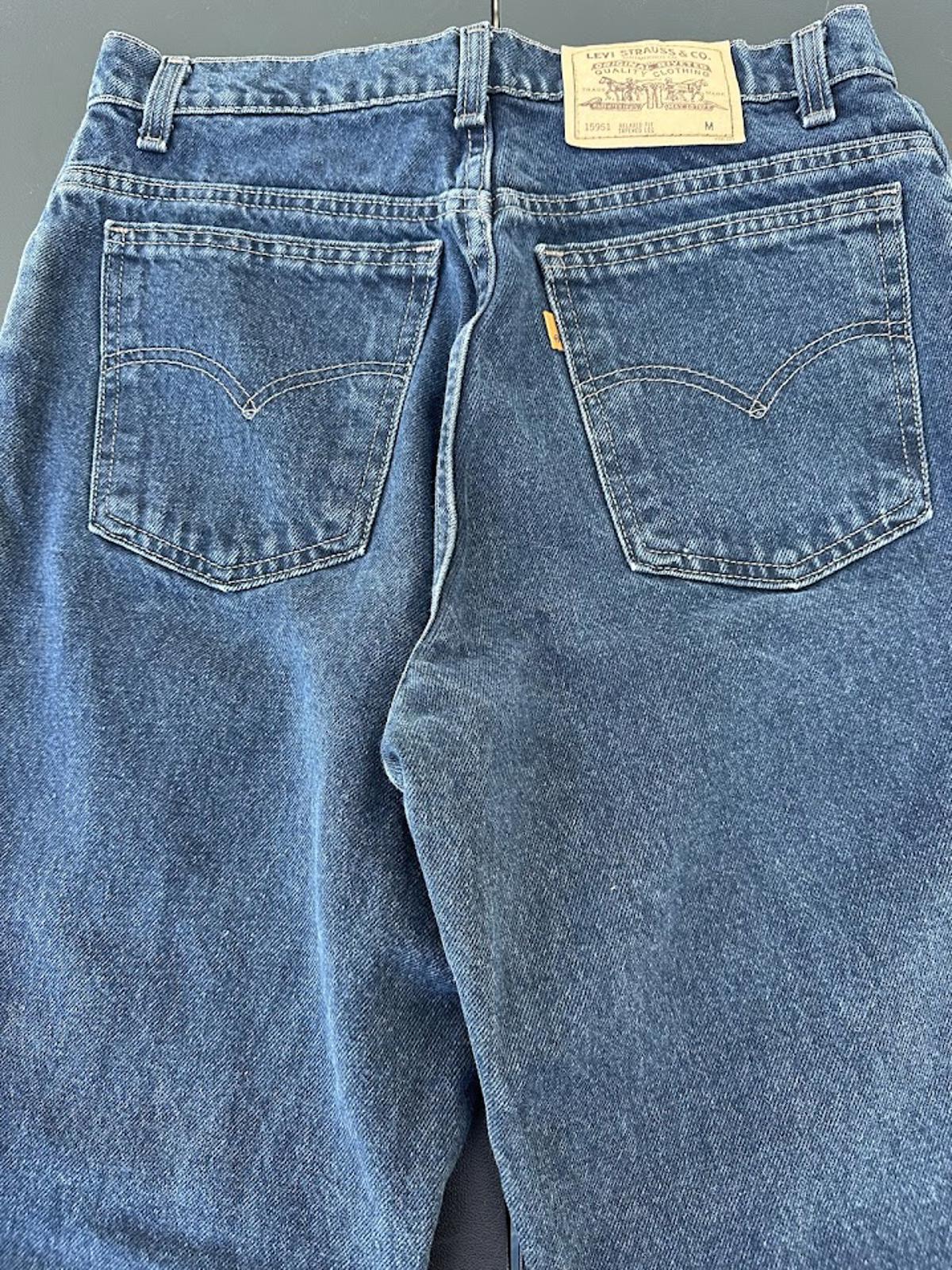 Levi’s 15951 Relaxed Taper Jeans USA 12 Medium
