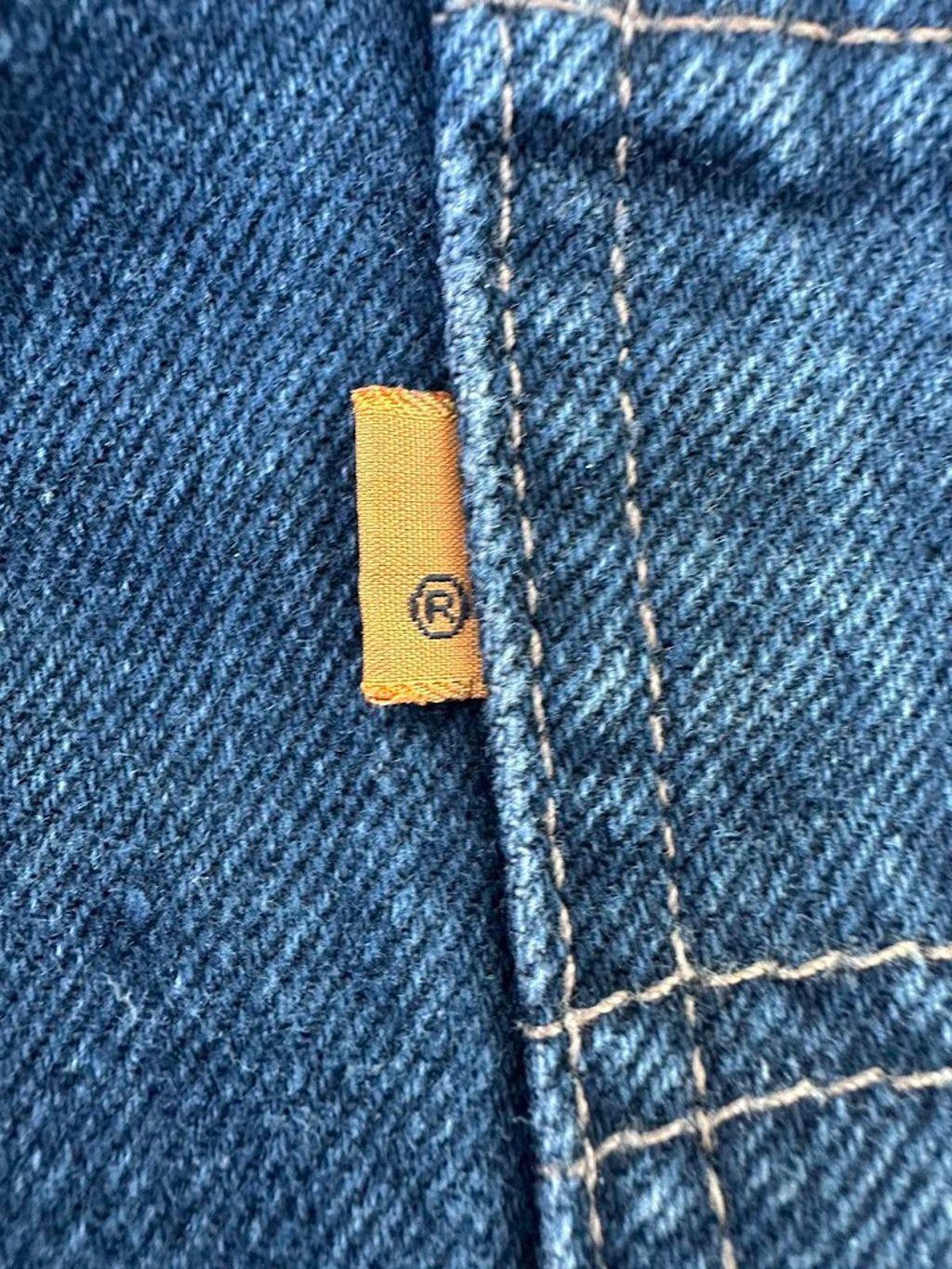 Levi’s 15951 Relaxed Taper Jeans USA 12 Medium