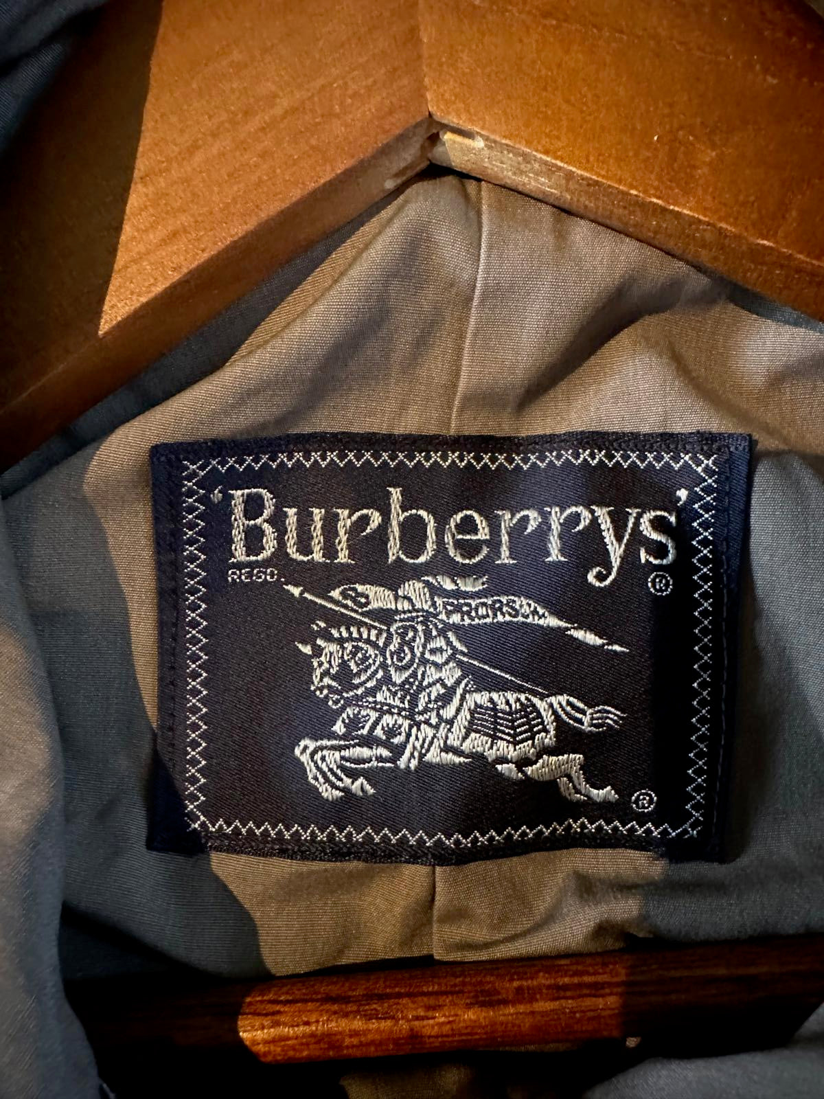 Vintage Burberrys Men TrenchCoat Khaki SingleBreasted 80s90s