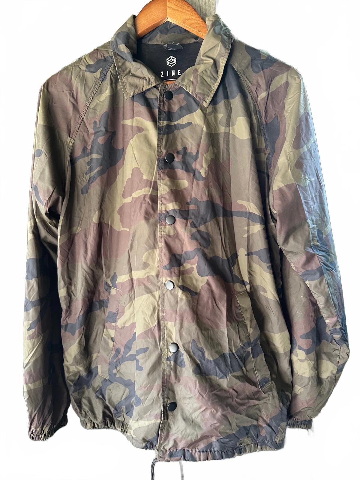 Zine Men's Woodland Camo Nylon Coach Jacket Small