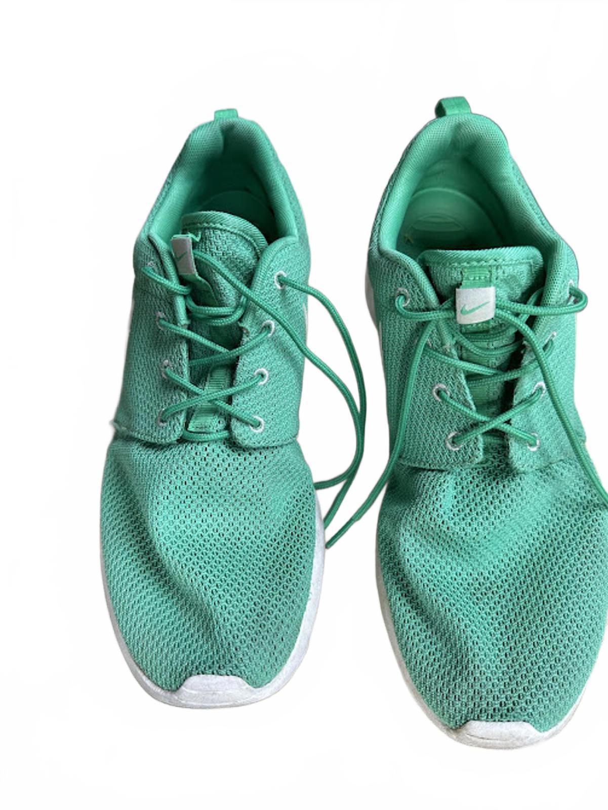 Nike Roshe Run Green Mesh Sneakers Men’s 9