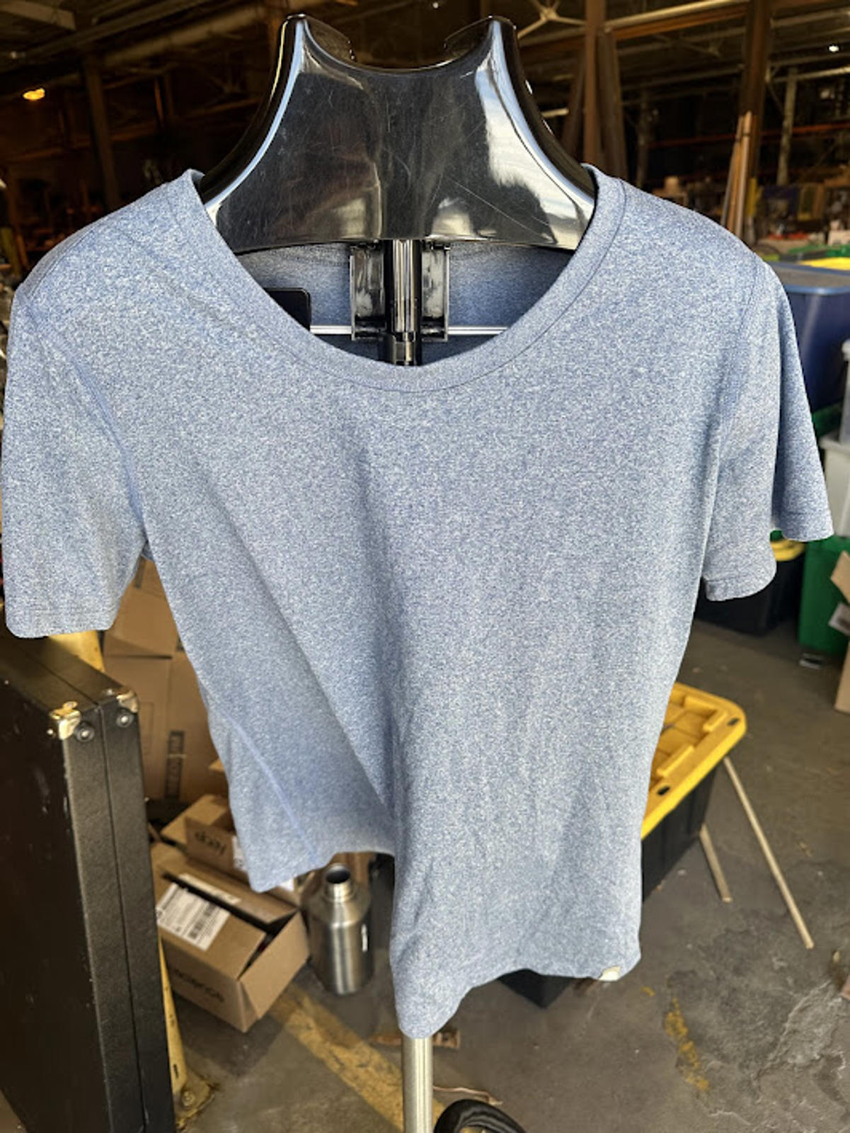 2 Mens Workout Shirts L Calvin Klein REI Bundle