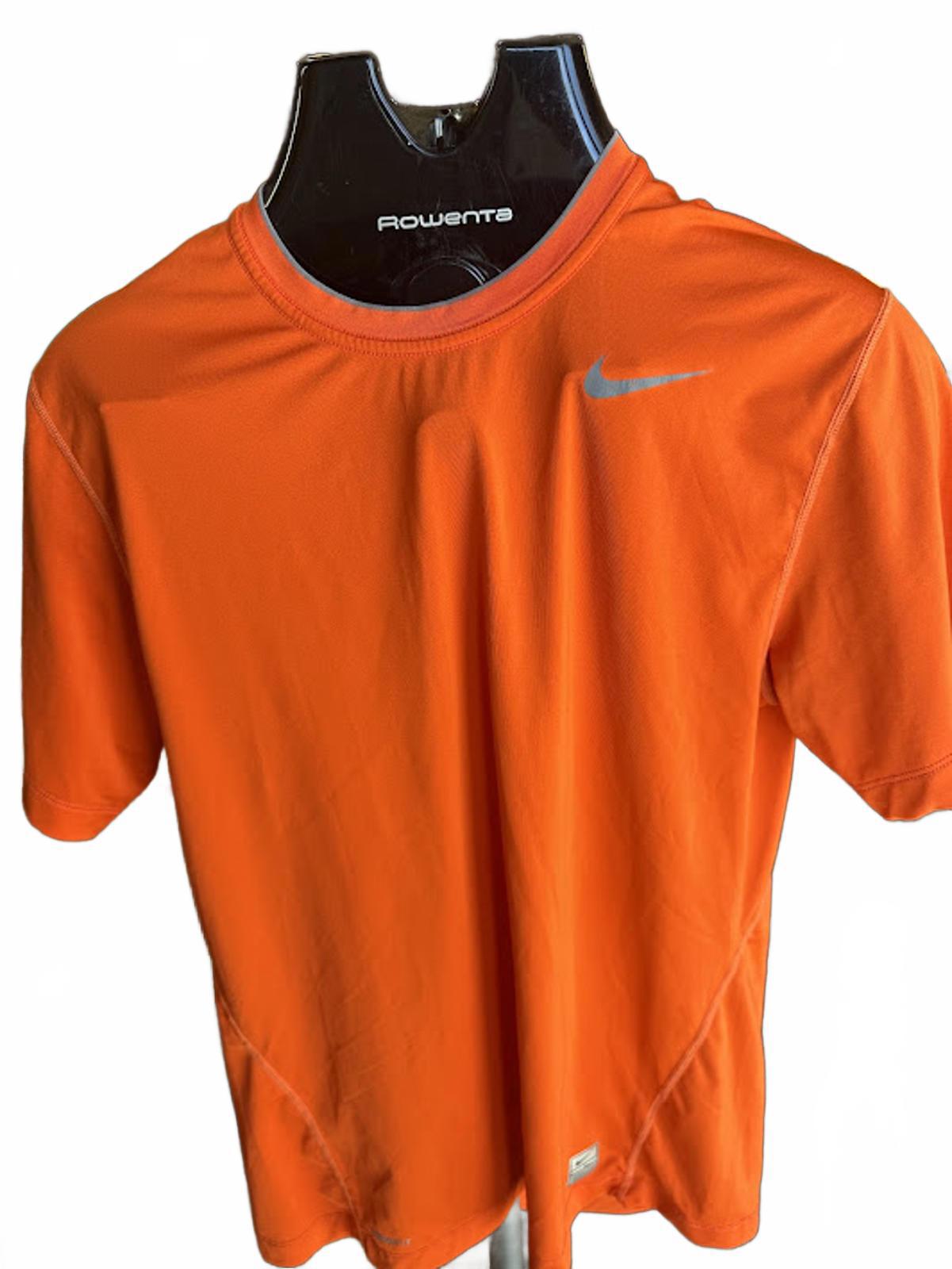Nike Dri-Fit & Under Armour Workout Shirts Bundle M/L