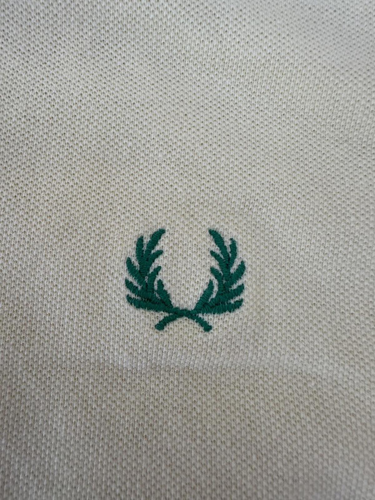 Fred Perry Yellow Polo Shirt Laurel Logo M