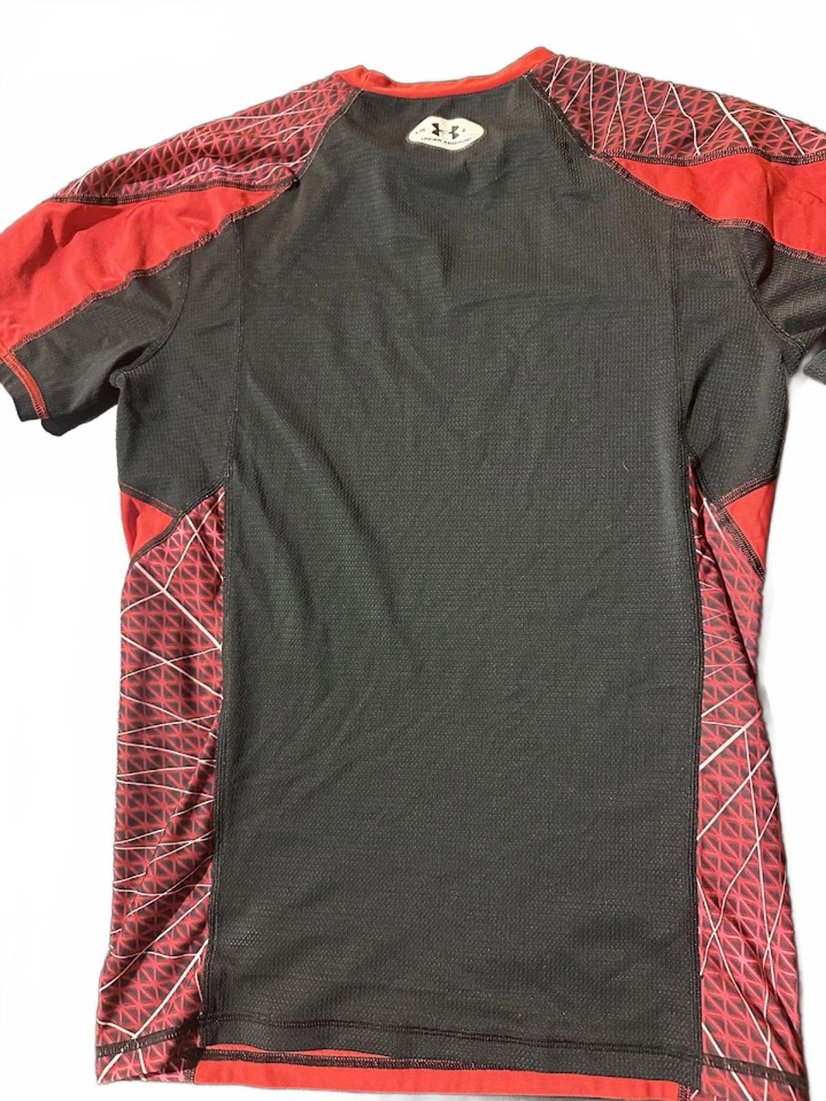Nike Dri-Fit & Under Armour Workout Shirts Bundle M/L