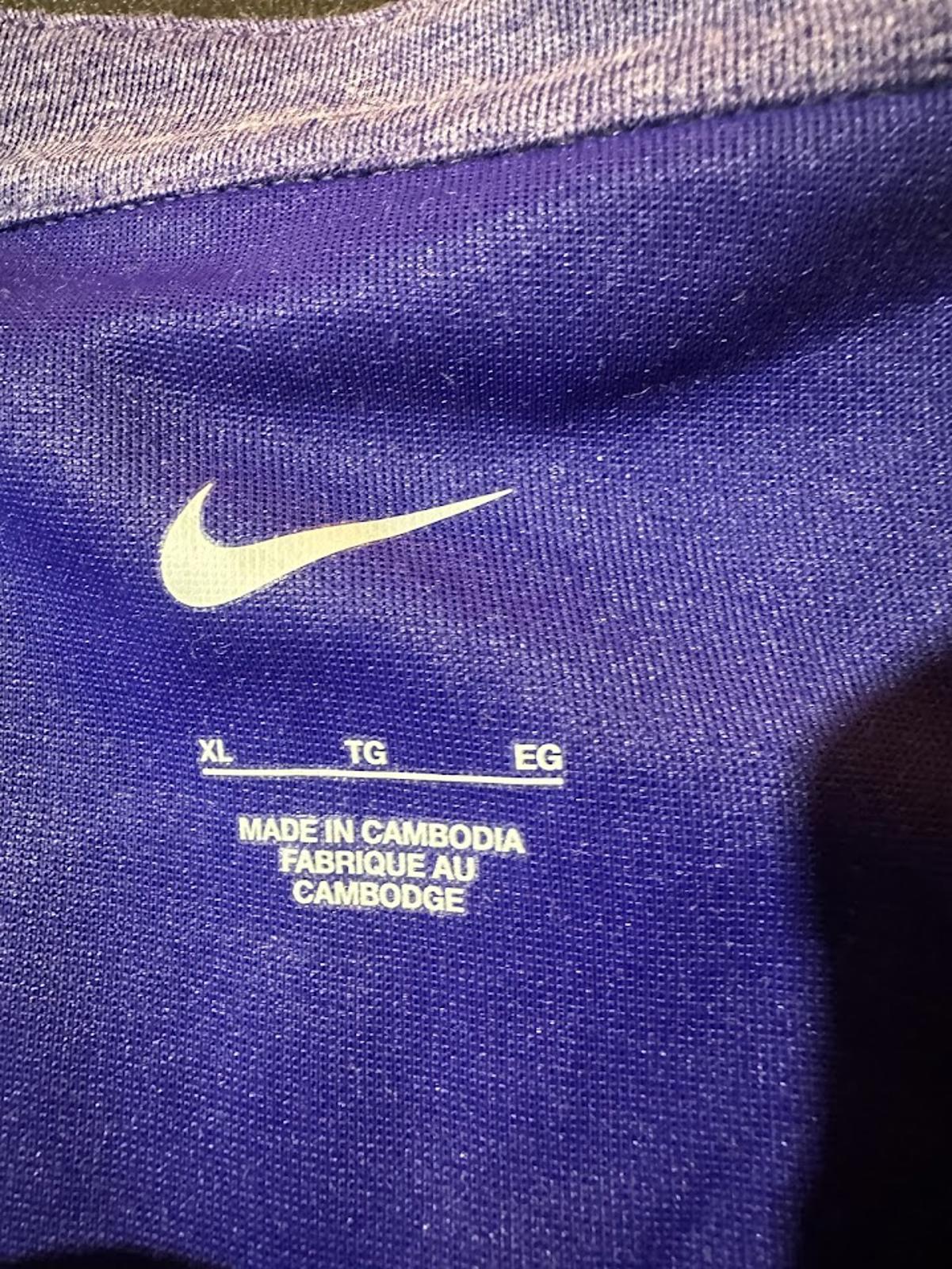 Nike Dri-FIT 1/4 Zip Pullover XL NWT