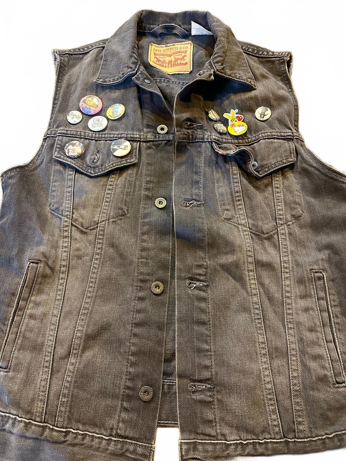Custom Levi’s Black Denim Vest  Vintage Punk Buttons Medusa
