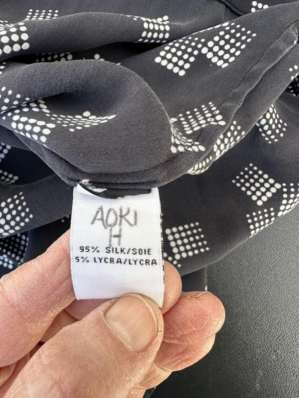 DVF Silk Sleeveless Blouse Black Sz 4
