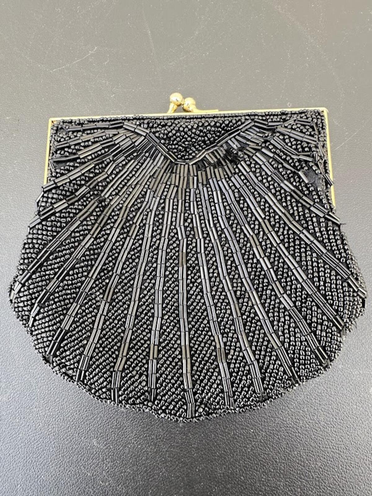 Vintage Black Beaded Kiss Lock Evening Purse