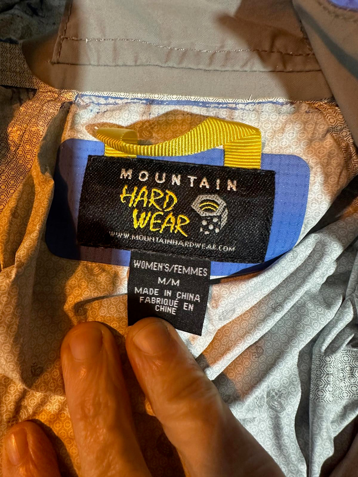 Mountain Hardwear Women’s Ultralight Wind Shell S