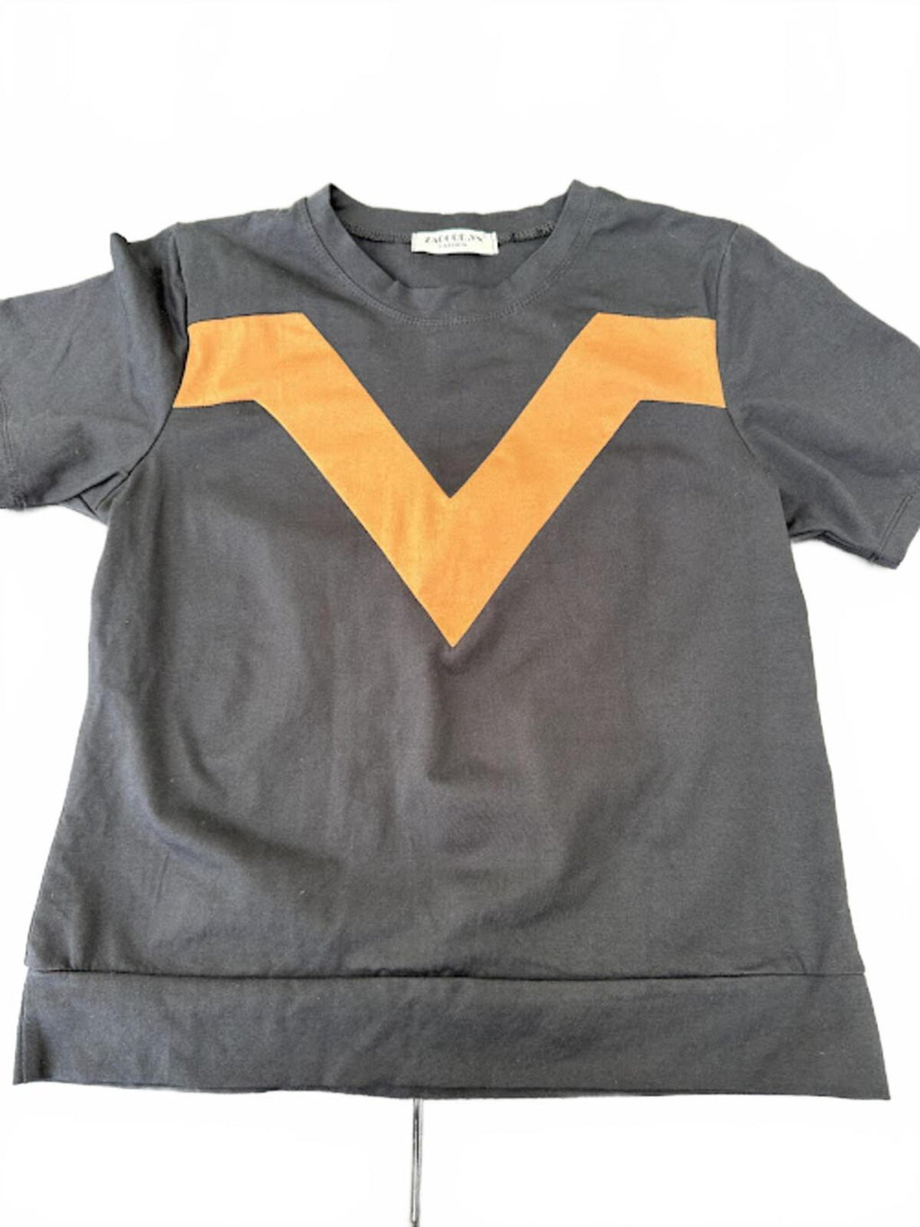 Zagood VN Graphic Tee Black Orange Crop