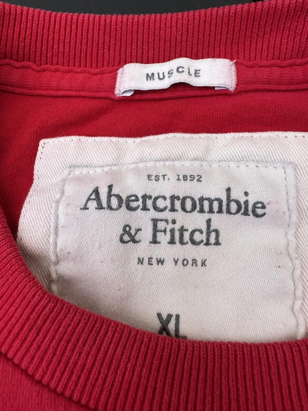 Abercrombie Football Tee Red Muscle XL