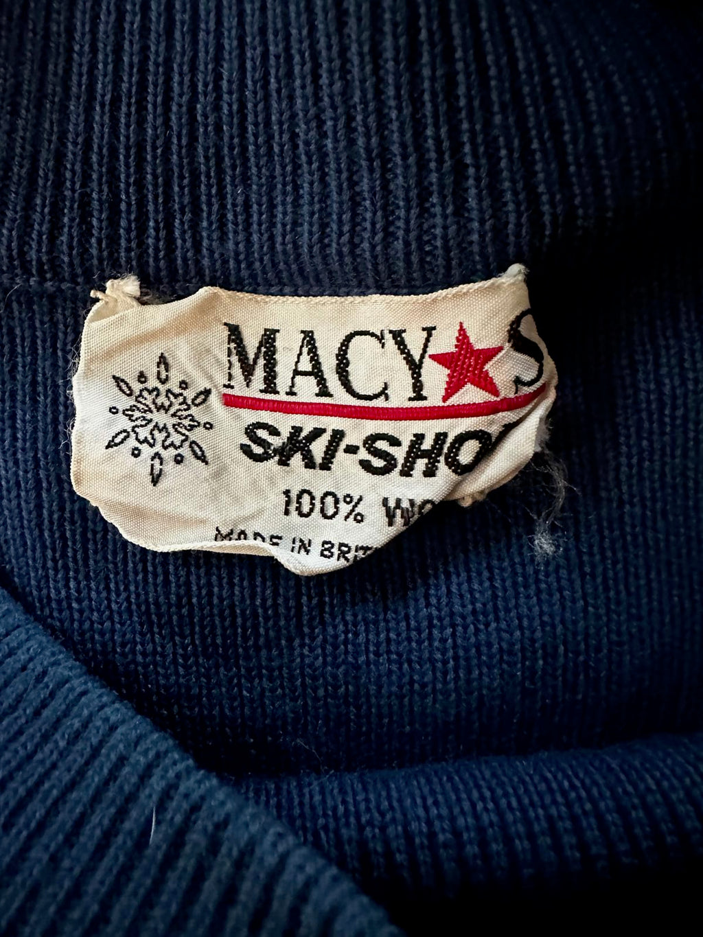 Vintage Macy’s Ski Shop Wool Sweater 1970s USA S